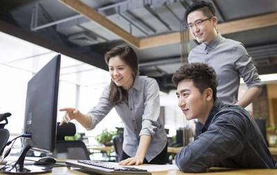 異鄉(xiāng)代碼，歸家年味——杭州軟件開發(fā)者的春節(jié)返鄉(xiāng)路